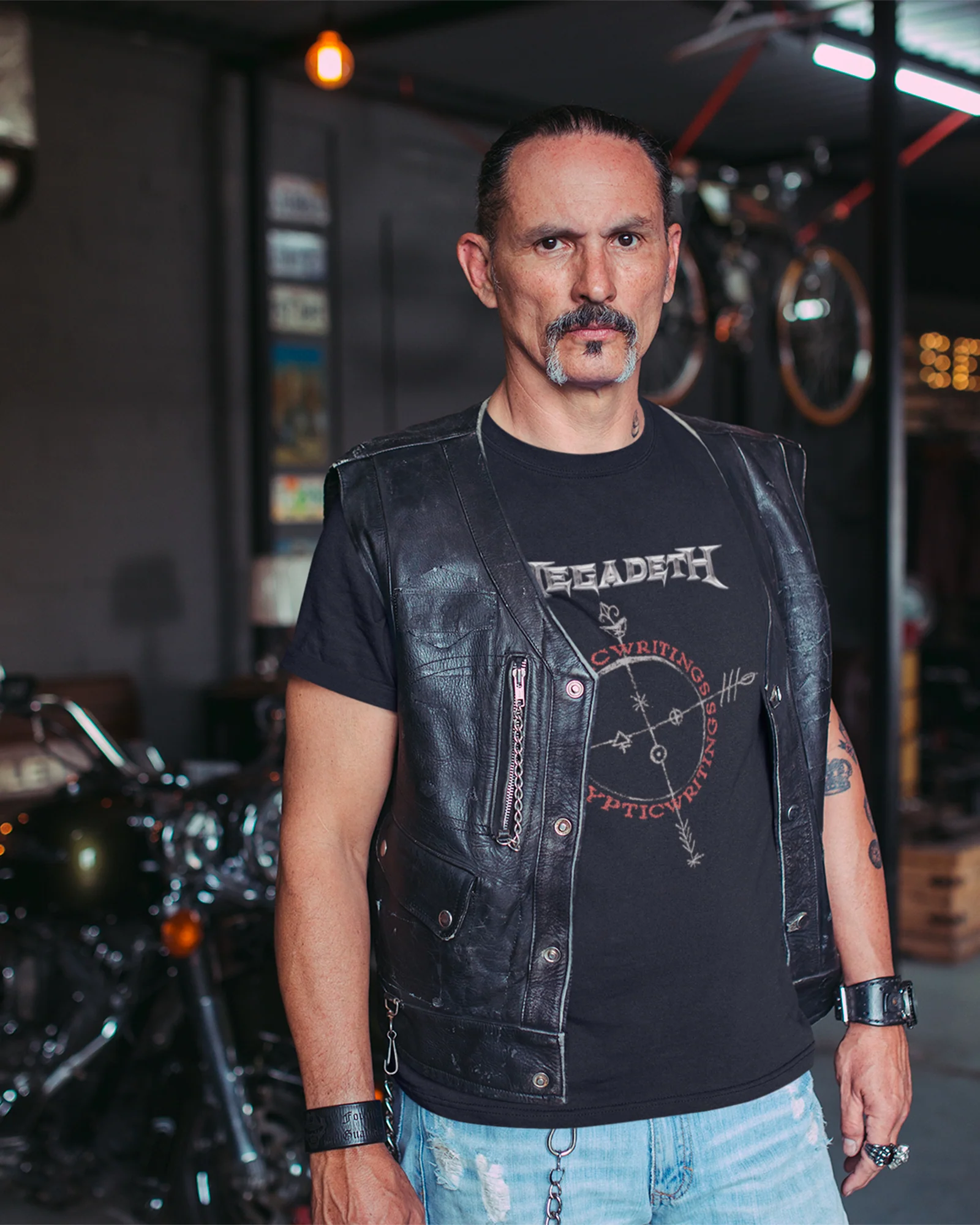 Camiseta Megadeth Bússola Símbolos Preta - Image 2