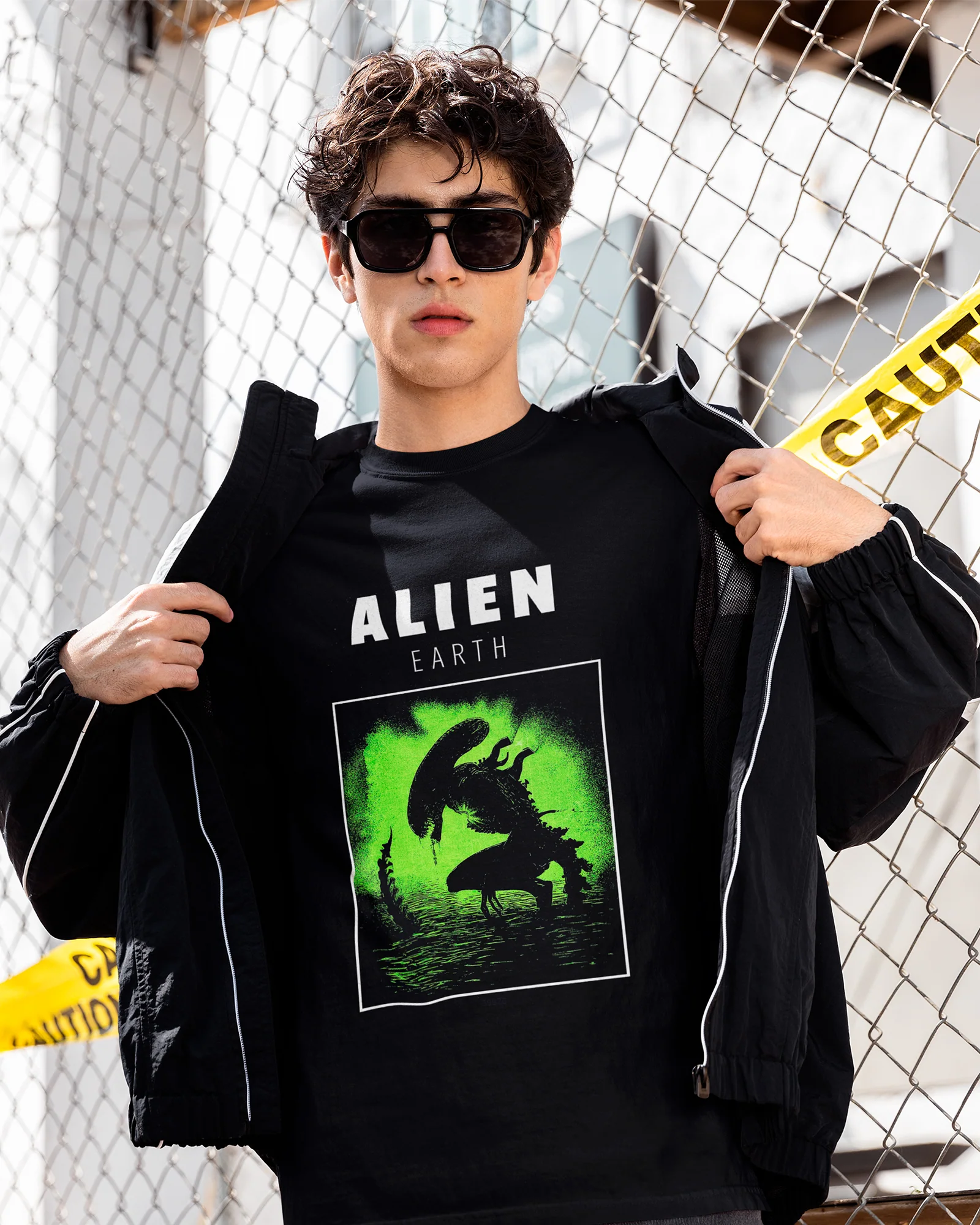 Camiseta Preta Alien Earth Estampa Verde Estilo Sci Fi Futurista - Image 3