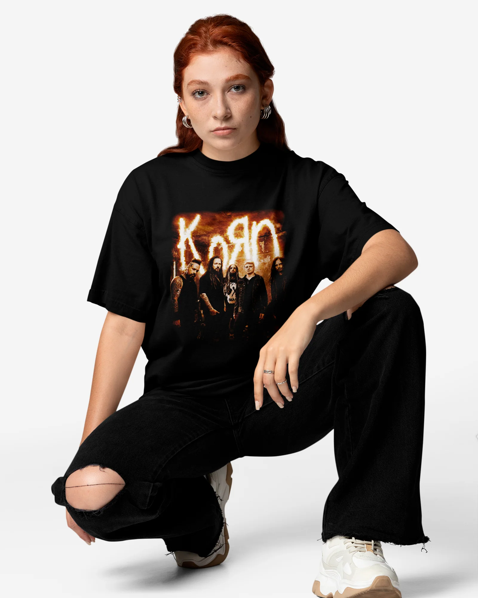 Camiseta Preta Korn Integrantes em Fumaça Rock - Image 4