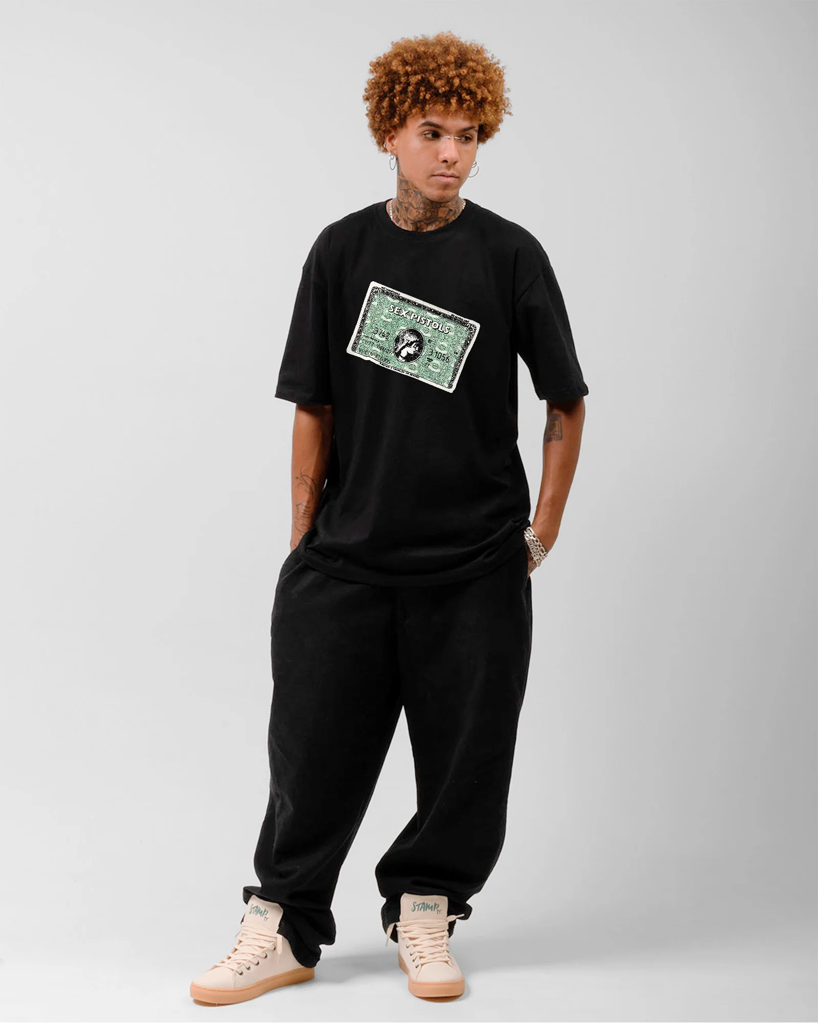 Camiseta Preta Sex Pistols Credit Card Punk Rock - Image 3
