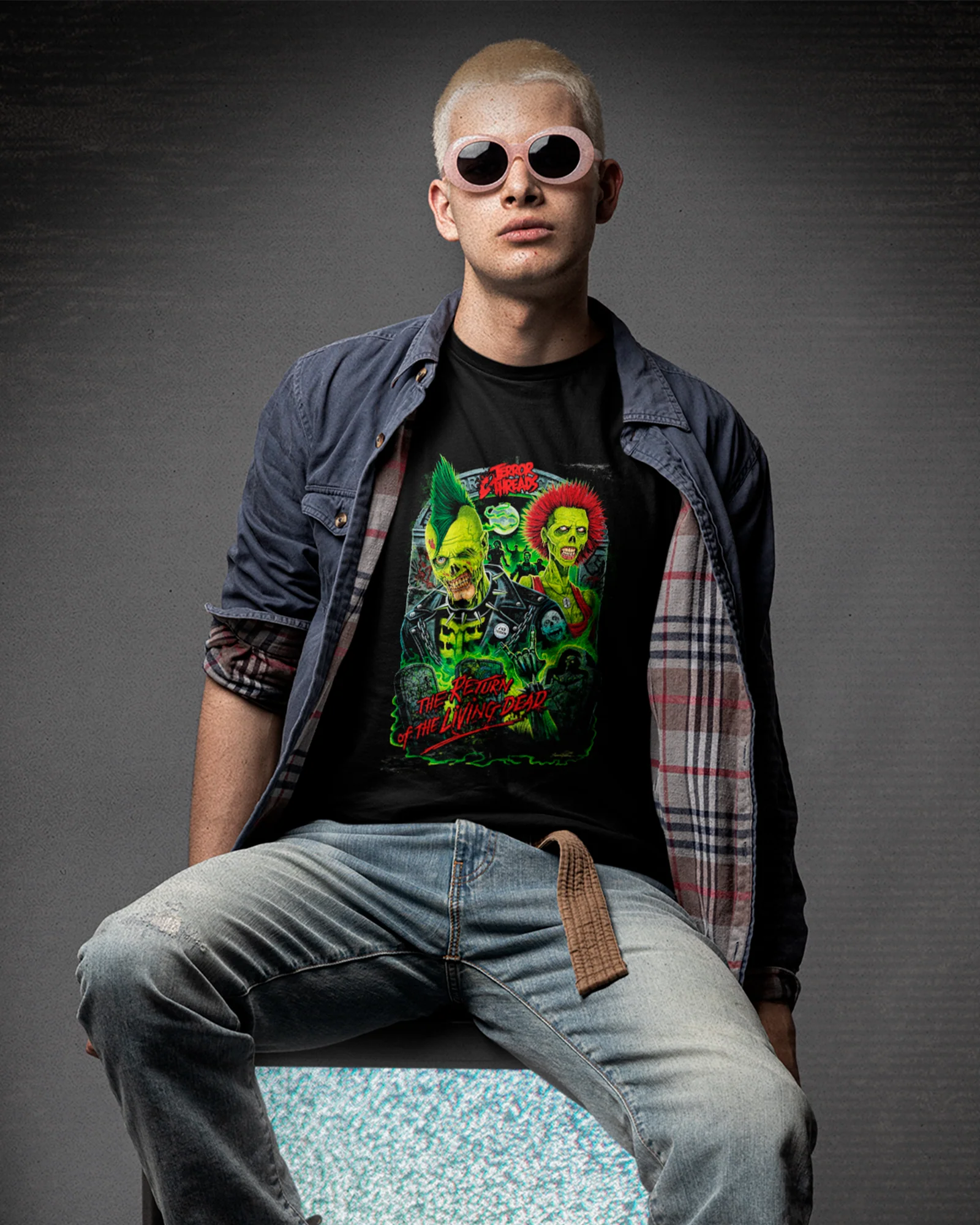Camiseta Preta Terror Threads Return of the Living Dead Unissex - Image 4