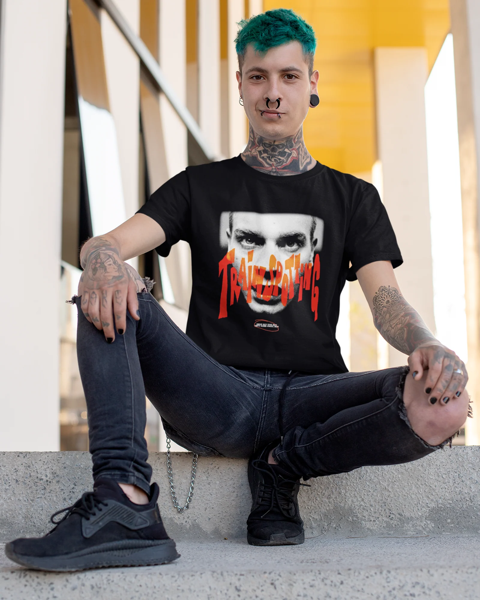 Camiseta Preta Trainspotting Cultura Underground Unissex - Image 3