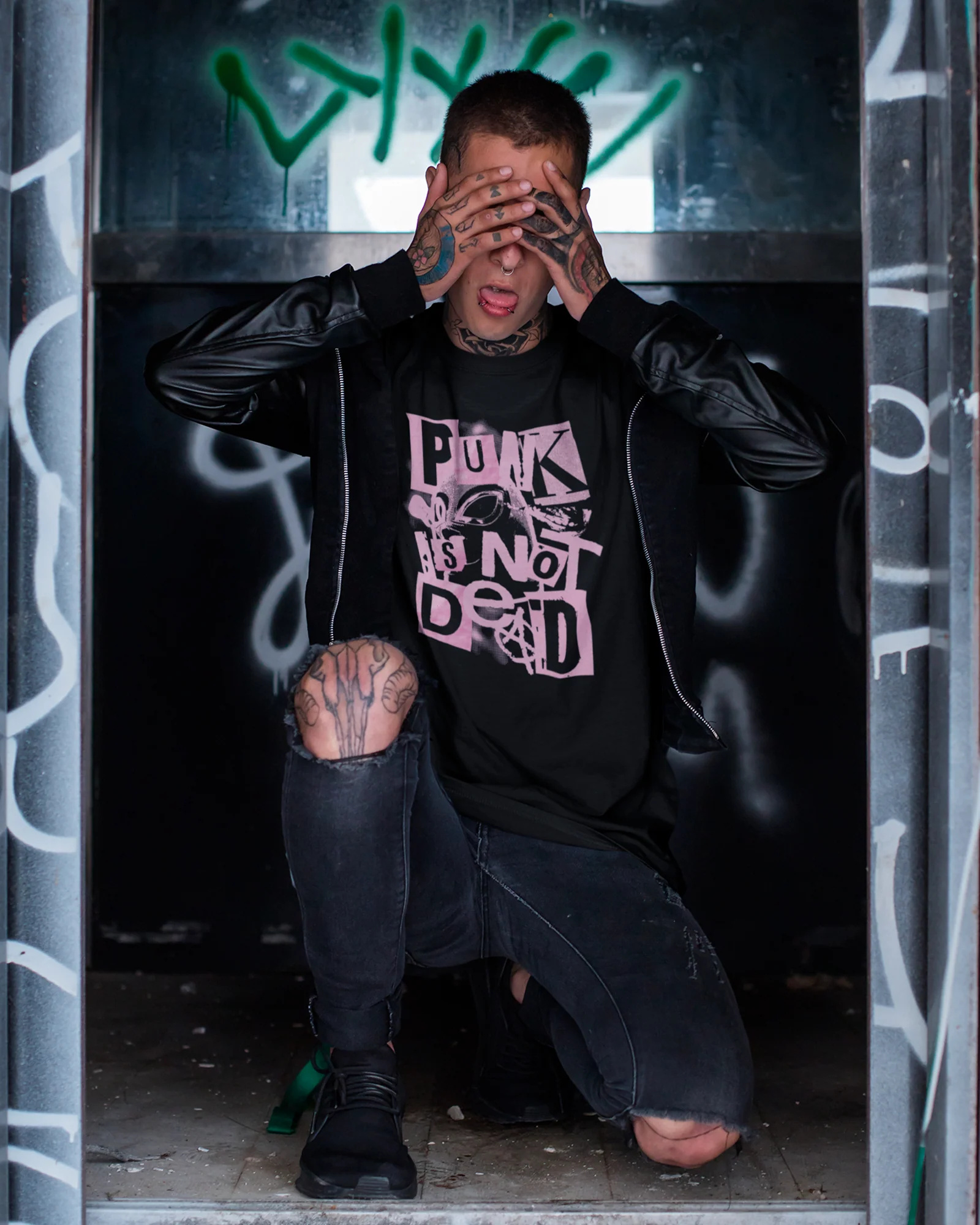 Camiseta Punk Is Not Dead Retrô - Image 2